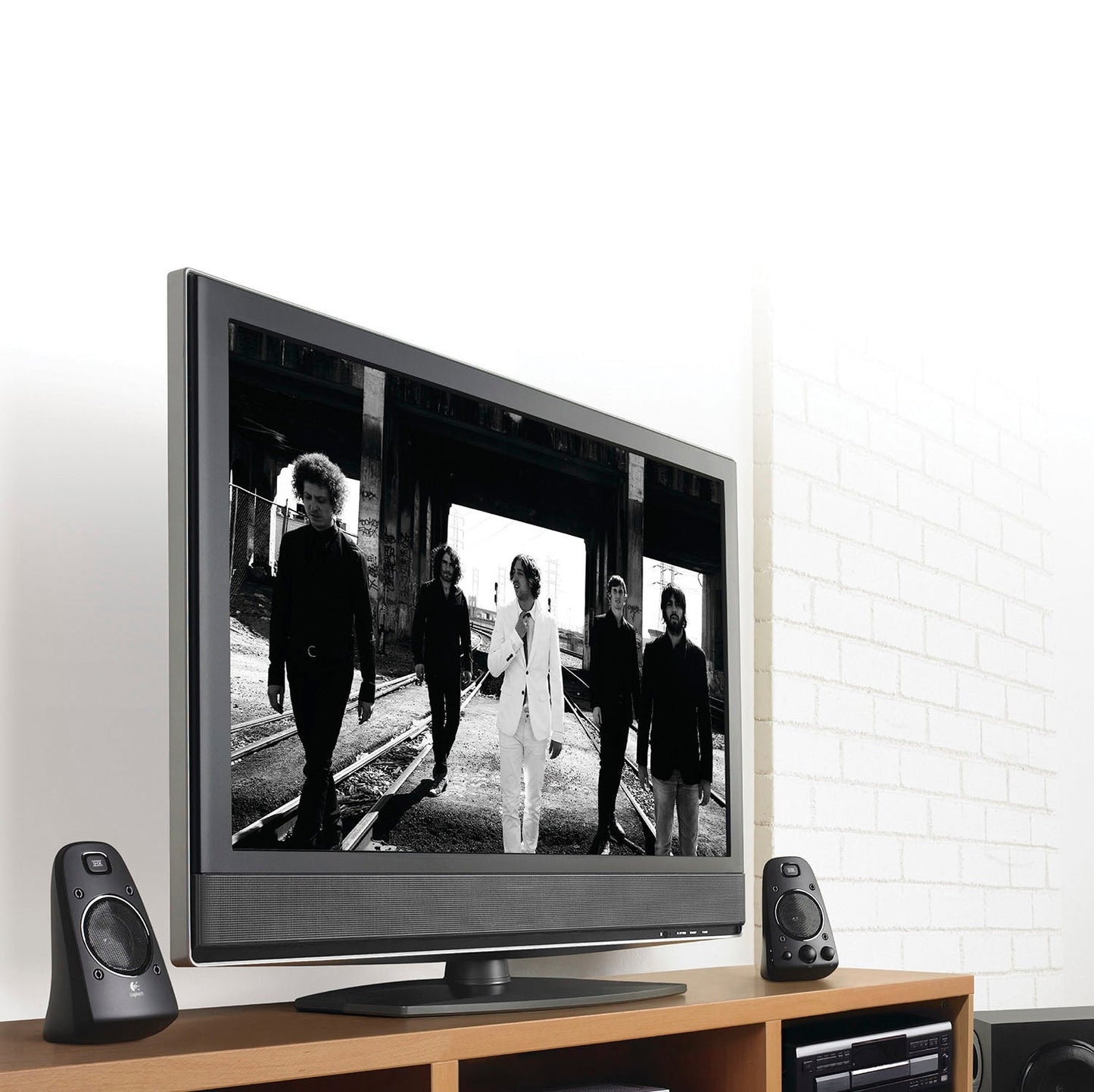 Logitech, Z623 2.1 Speaker System, 3 Piece, Black