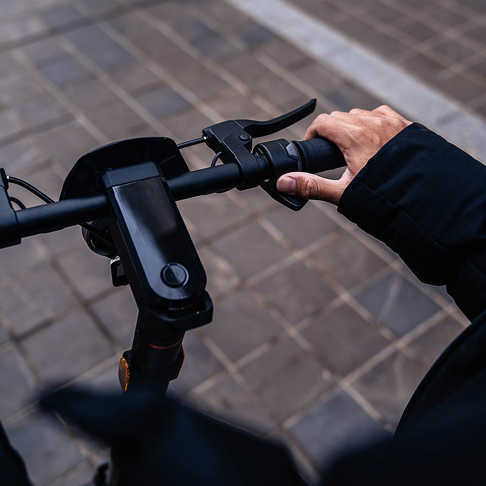 Niu- KQi3 Pro Foldable Electric Kick Scooter W/31 Mi Max Operating Range And 20 Mph Max Speed- Black