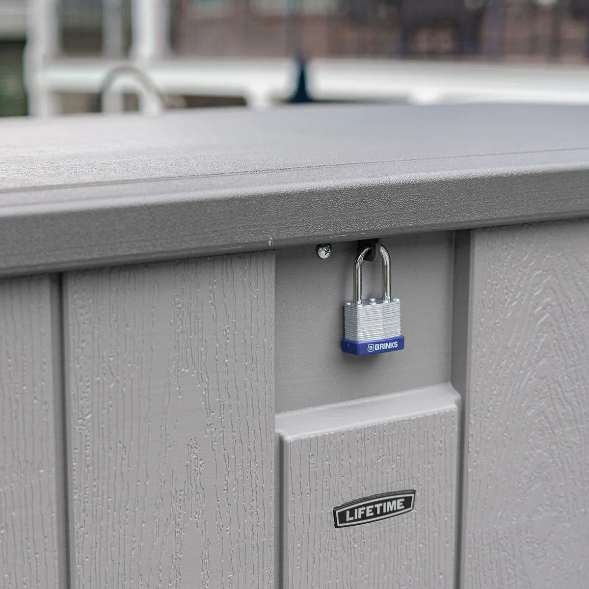 Lifetime 568 Litre Modern Outdoor Storage Deck Box Model 60384U