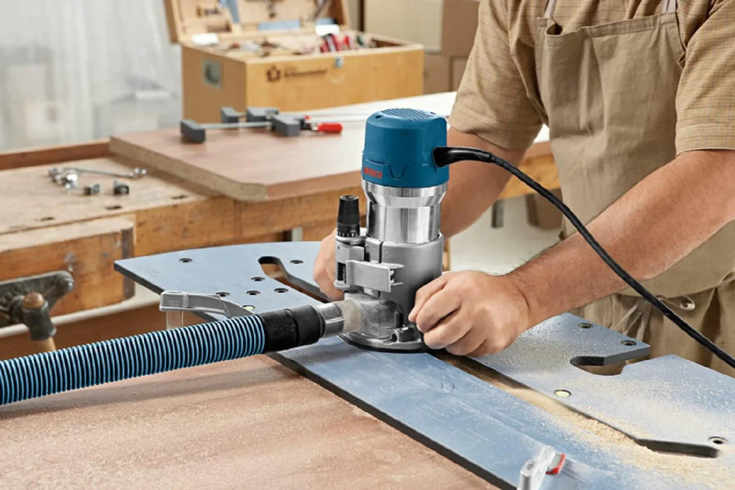 Bosch 1617EVSPK Wood 12 Amp Router Tool Combo Kit- 2.25 Horsepower Plunge Router And Fixed Base With A Variable Speed