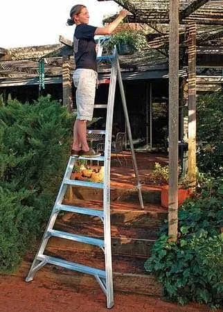 1114H Tripod Orchard Stepladder,14 Ft. And Hsk