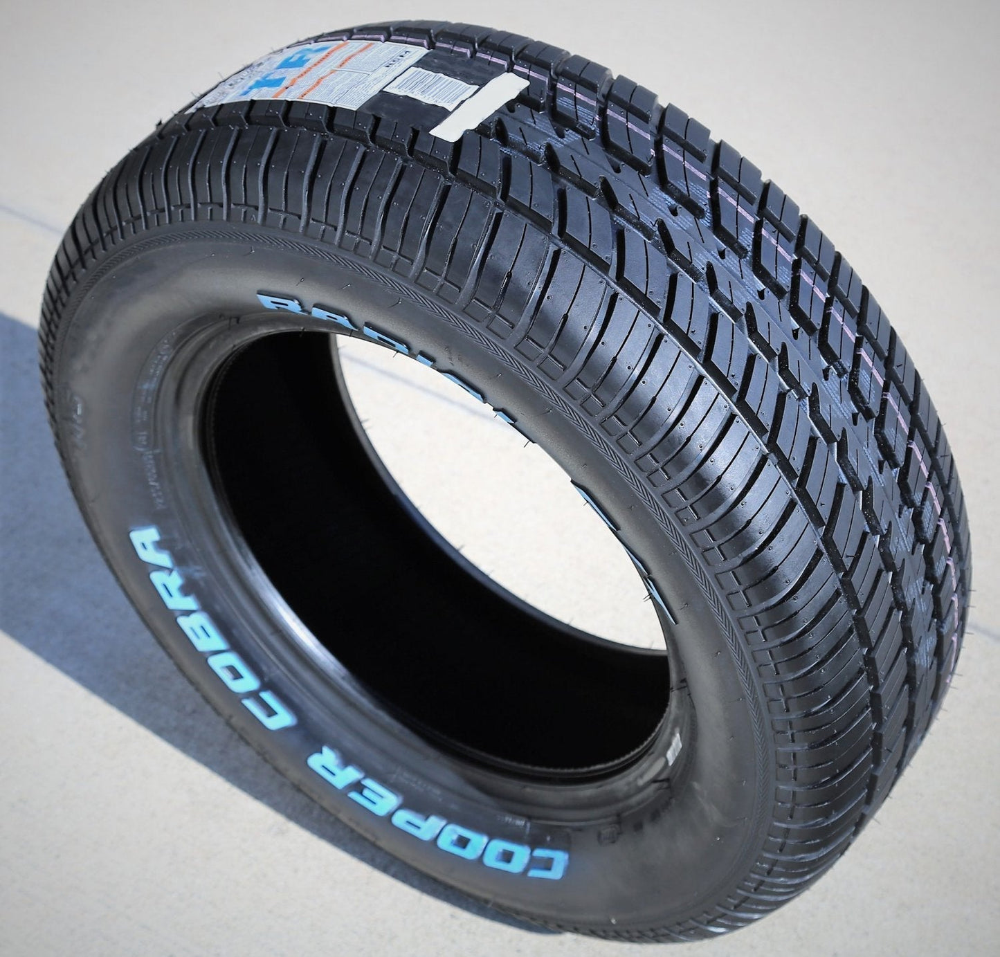 Tire Cooper Cobra Radial G/T 225/70R15 100T, Rwl A/S All Season