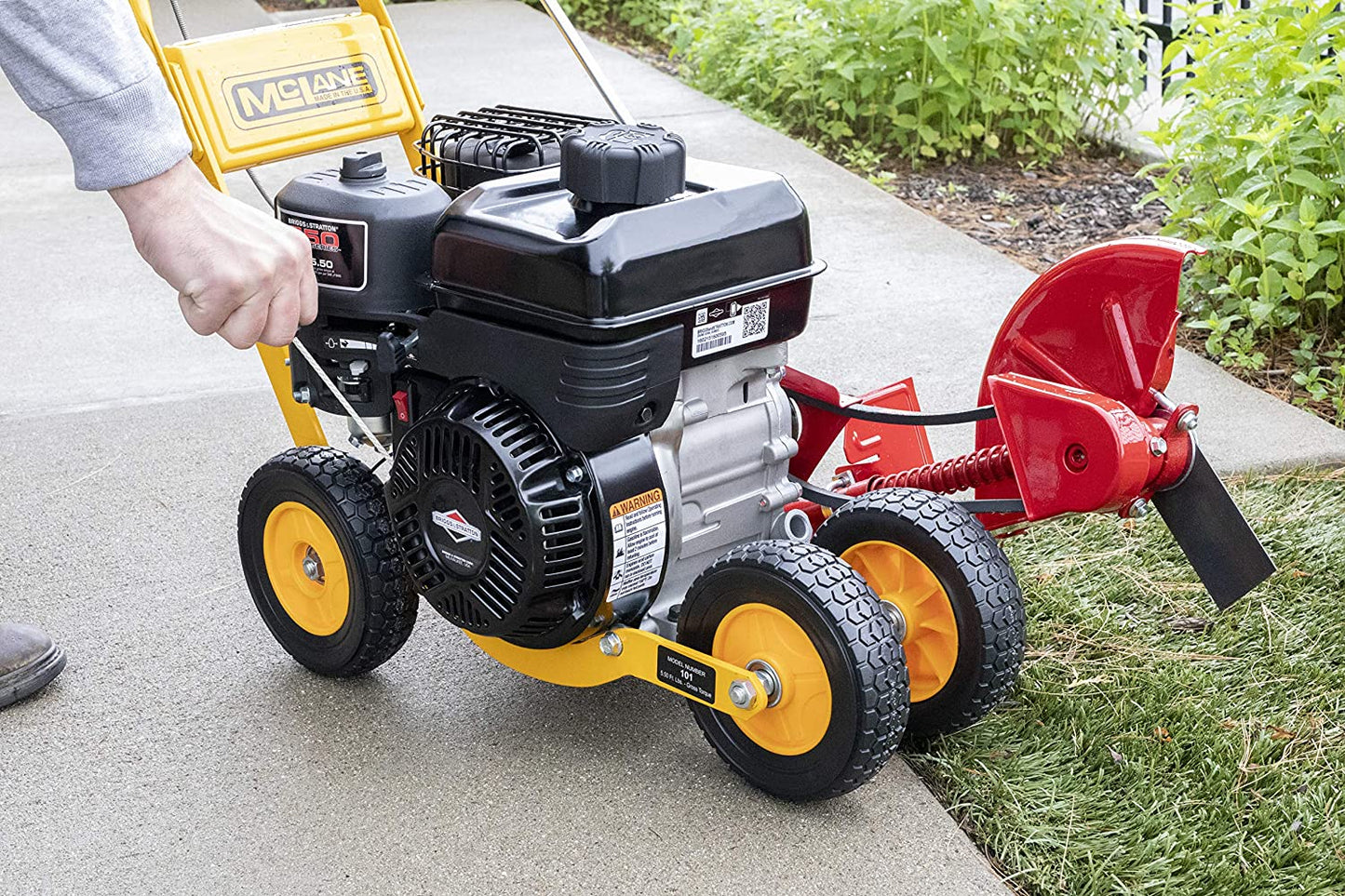 101-5.5GT-7Gas Powered Lawn Edger, 5.50 Gross Torque/3.5 HP B And S Engine 7 In. Wheels